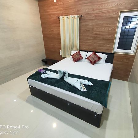 Kamala Sadana Lodge Madhavaram ภายนอก รูปภาพ
