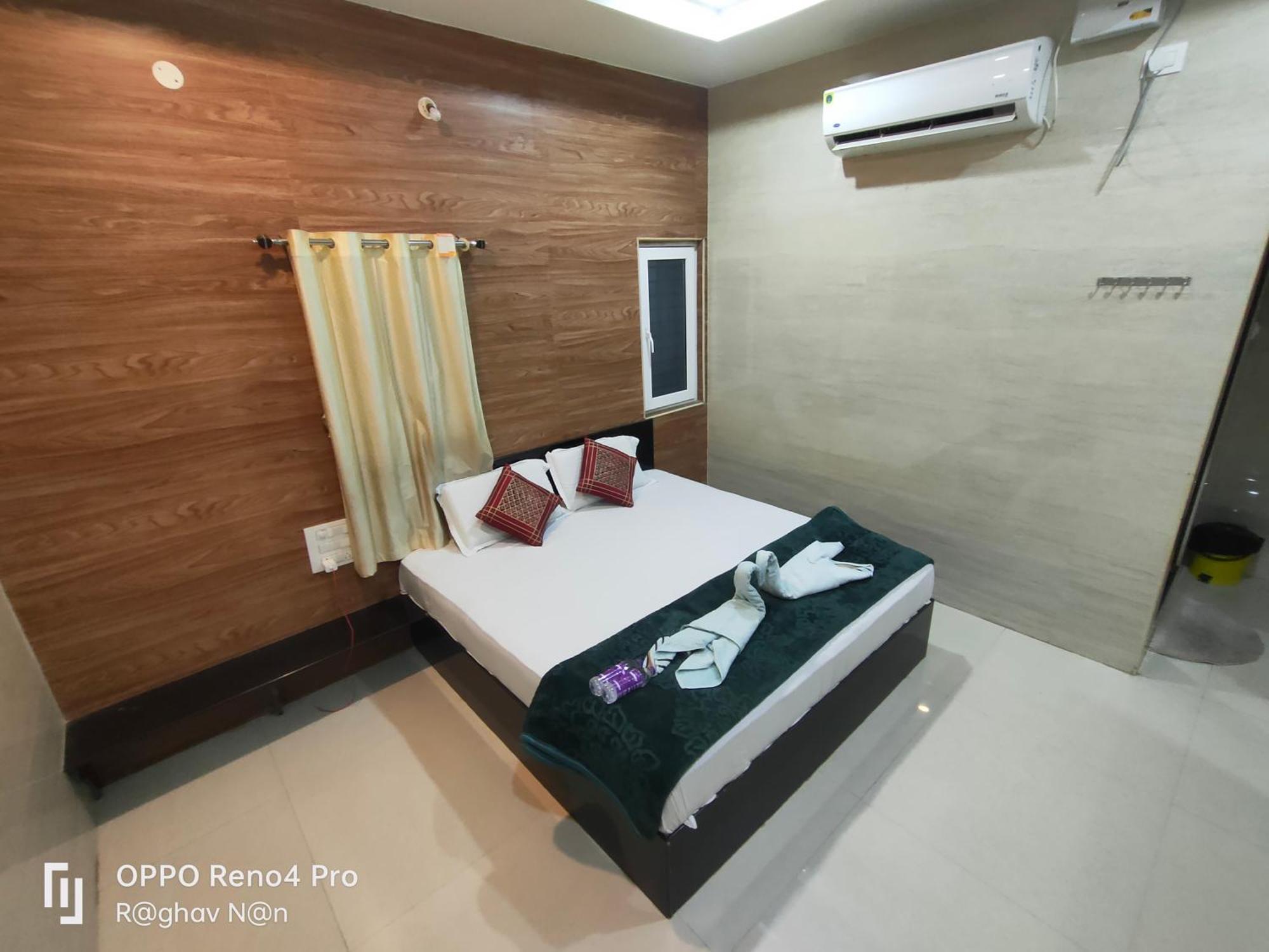 Kamala Sadana Lodge Madhavaram ภายนอก รูปภาพ